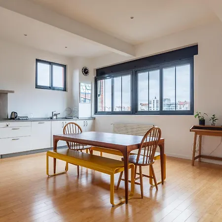 Spacious Loft In Pre-saint-gervais - Welkeys *
