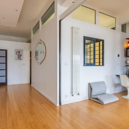 Spacious Loft In Pre-saint-gervais - Welkeys